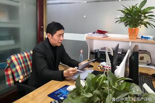 记者谈曼城伤情：格瓦迪奥尔缺阵数周 格拉利什缺阵数场B席待评估